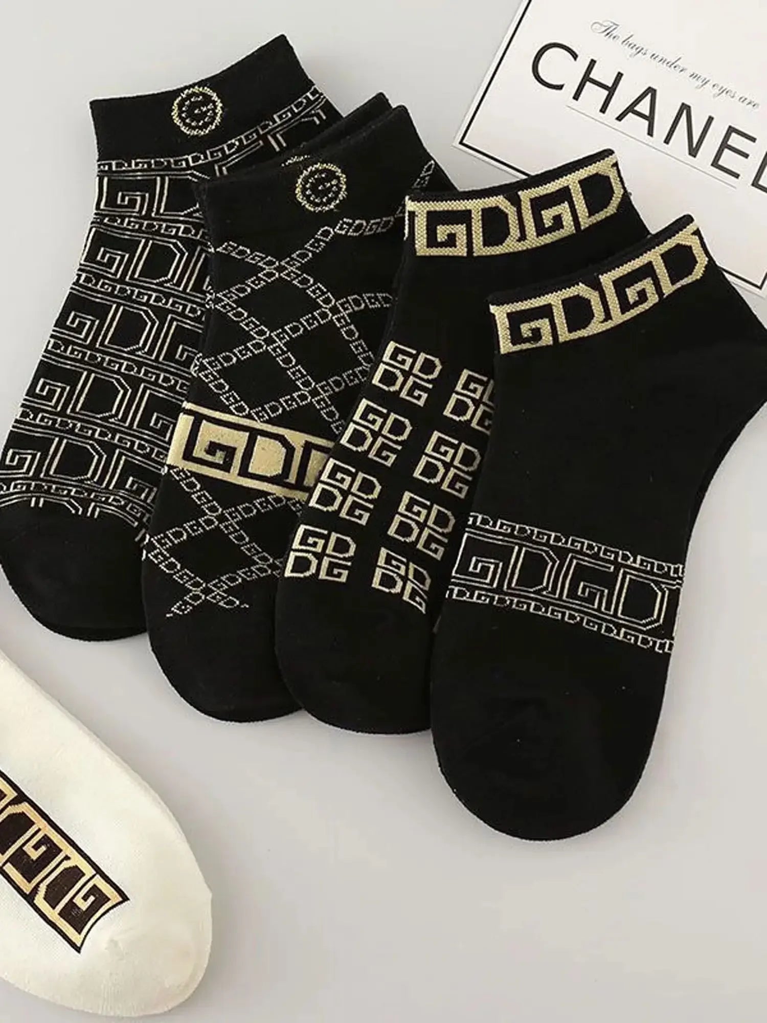 5/10 pcs Men's Thin Breathable Low-Cut Socks - Anti-Odor, Moisture-Wicking, Lightweight, Comfortable & Versatile for Daily Wear