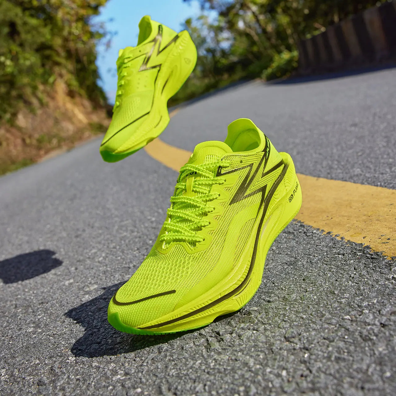 361 Degrees NEW Flame 3.0 Men Running Shoes Marathon Carbon Plate Racing Breathable Cushioning Non-Slip Sneakers Male 672412207