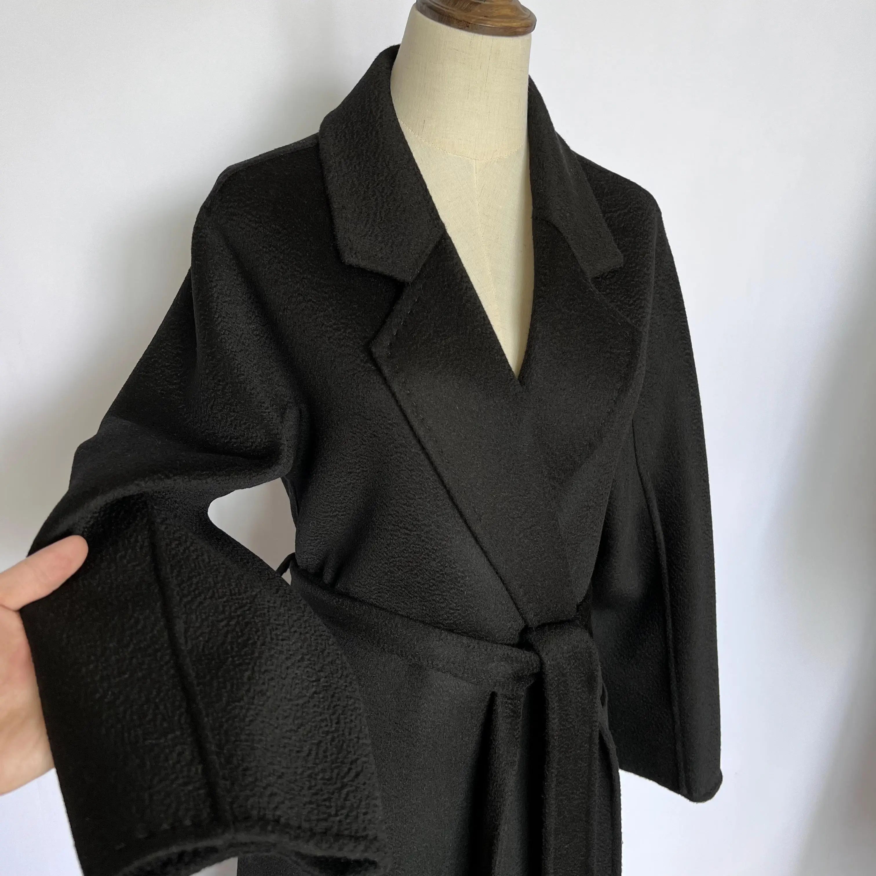 SPECIAL OFFER Cashmere Coat Female Winter Mid-Length Corrugated Coat Black Wool Coat Woman Autumn New Casual Fashion Beige Coat