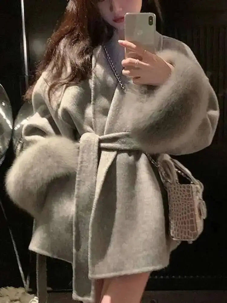 UCXQ Elegant OL Office Lady Overcoats Fur Patchwork Long Sleeve Woolen Coat Beautiful Women's Clothing Jacket Autumn 2025 Winter