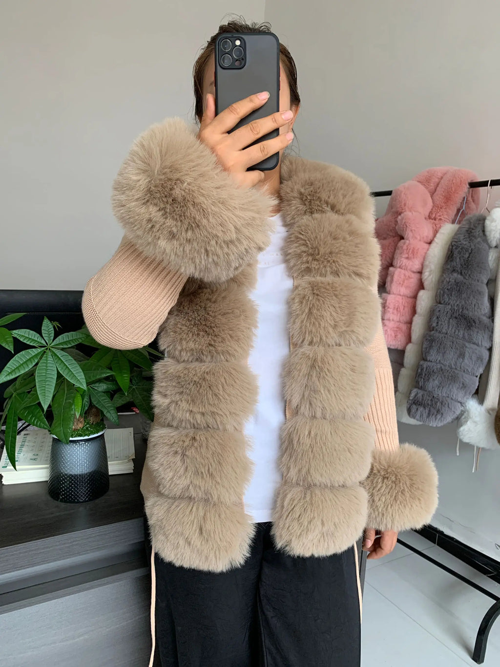 Women Faux Fur Knit Sweater cardigan Spring Autumn elegant Knitted sweater with faux fox fur collar Ladies Fashion Coat fur coat