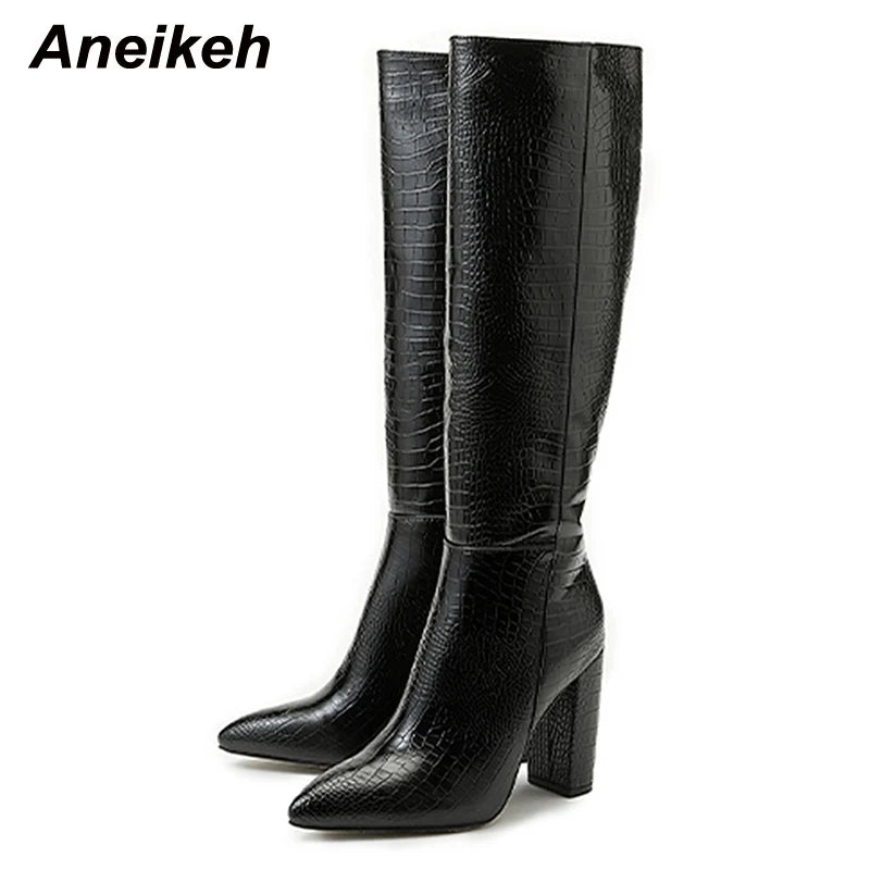 Aneikeh Pointed Thick Heels Knee Long Boots Women's 2025 Spring/Autumn Patent Leather Crocodile Pattern Panel Side Zipper Boots