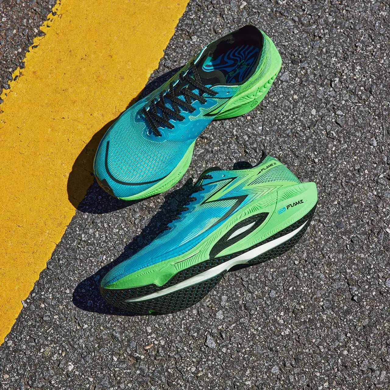 361 Degrees NEW Flame 3.0 Men Running Shoes Marathon Carbon Plate Racing Breathable Cushioning Non-Slip Sneakers Male 672412207