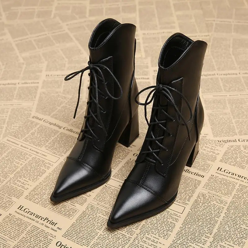 Retro Pointed Toe ort Boots Women's Spring Autumn New Coarse Heel Boots Small Size Genuine Leather High Heel  Boots