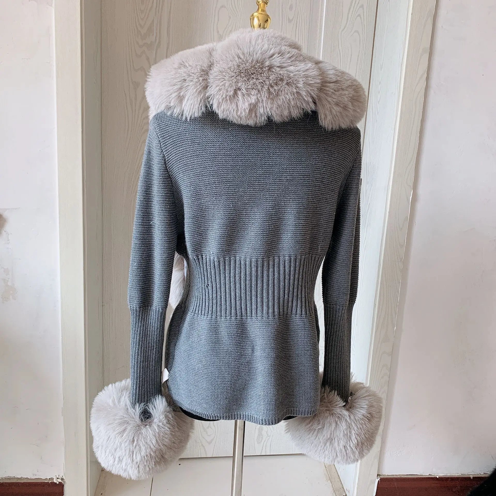 Women Faux Fur Knit Sweater cardigan Spring Autumn elegant Knitted sweater with faux fox fur collar Ladies Fashion Coat fur coat