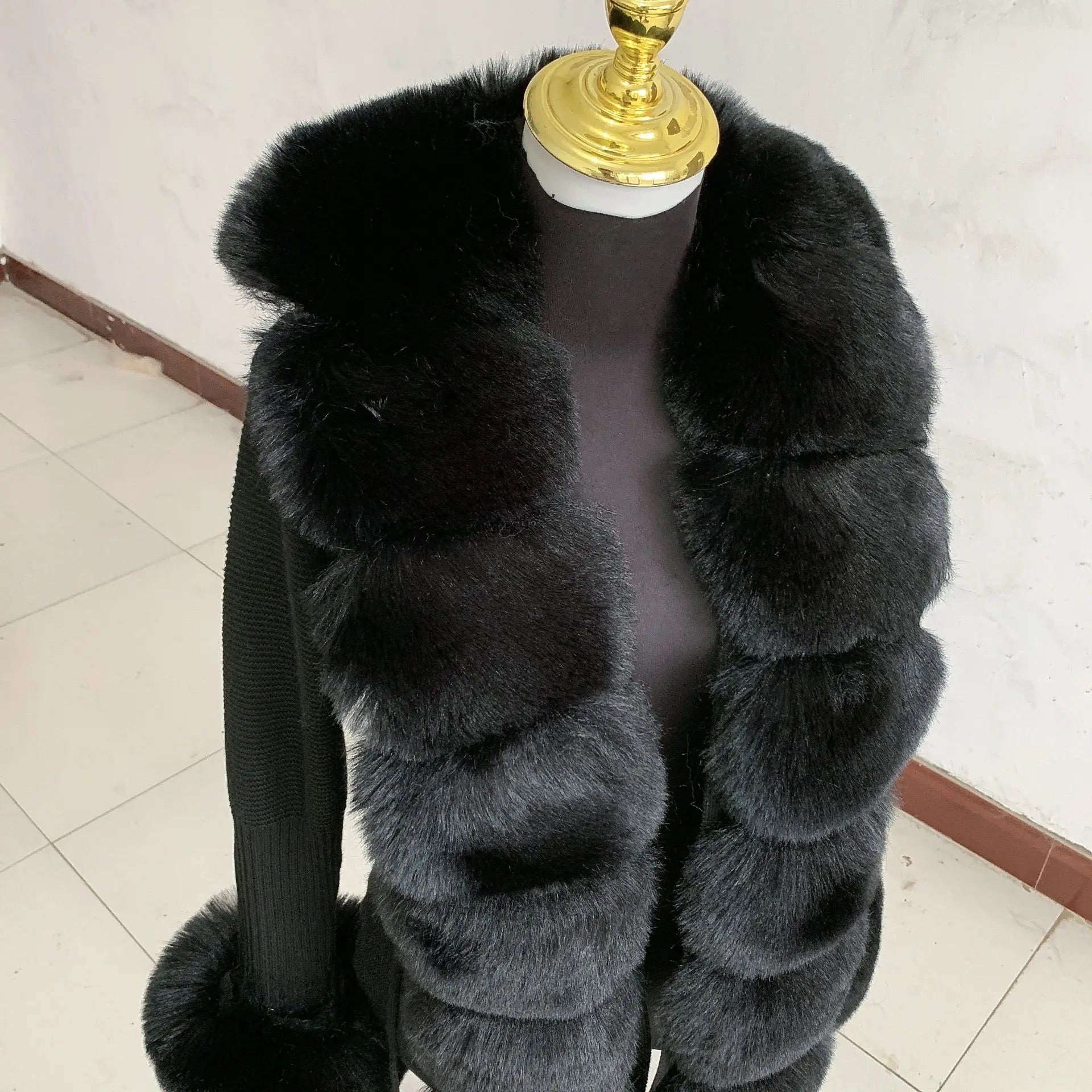 Women Faux Fur Knit Sweater cardigan Spring Autumn elegant Knitted sweater with faux fox fur collar Ladies Fashion Coat fur coat