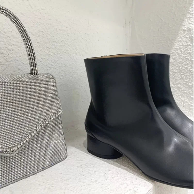 Luxury Design Fashion Split Toe Shoes 2025 Autumn Winter New Ankle Boots Genuine Leather Low Heels Women's Boots